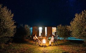 The Little Grove Retreat By Tiny Away